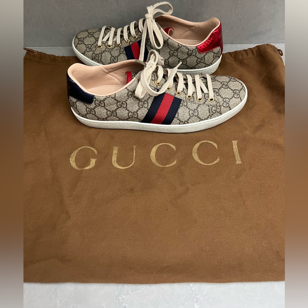 Gucci Ace GG supreme sneaker 💯authentic